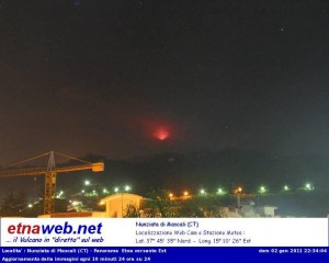 etna-in-eruzione-02012011